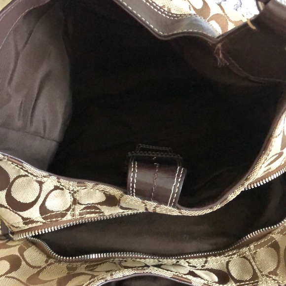 🌿Coach Purse🌿 - Picture 4 of 5